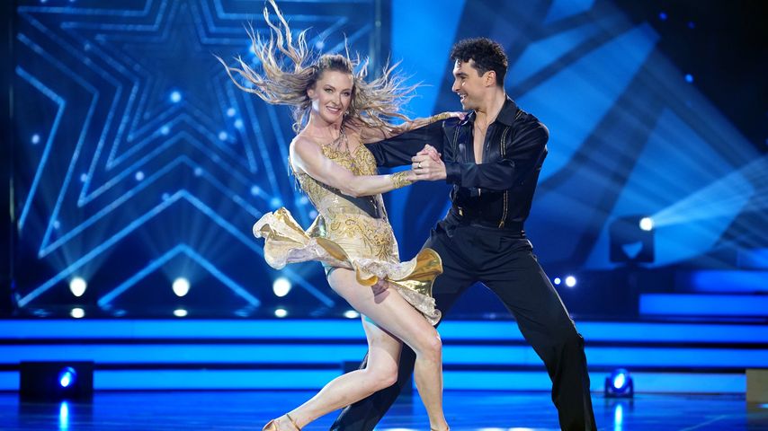 Lilly zu Sayn-Wittgenstein tanzt Cha-Cha-Cha mit Andrzej Cibis bei "Let's Dance"
