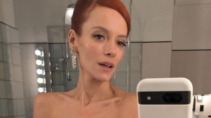 Lily Allen im fast durchsichtigen Spitzenkleid, Oktober 2024