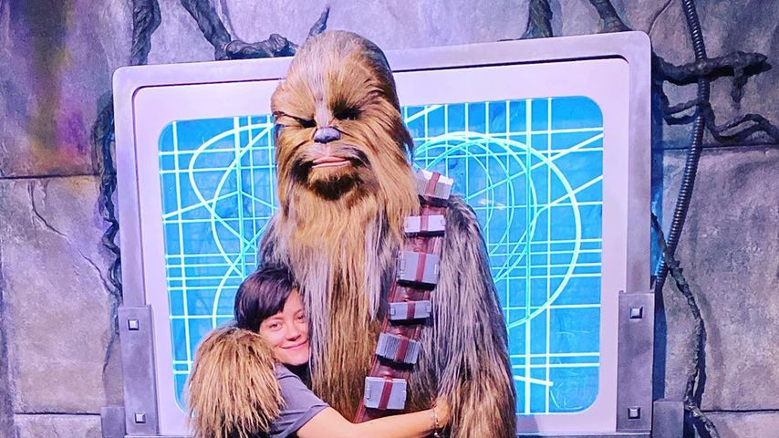 Lily Allen im Disneyland