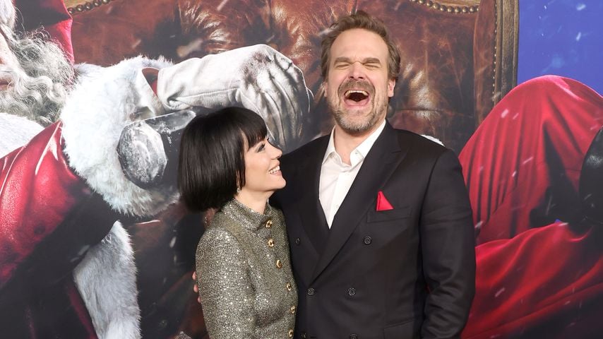 Lily Allen und David Harbour bei der Premiere von "Violent Night"