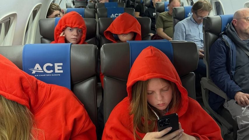 Lily Allens Töchter Ethel und Marnie im Privatjet