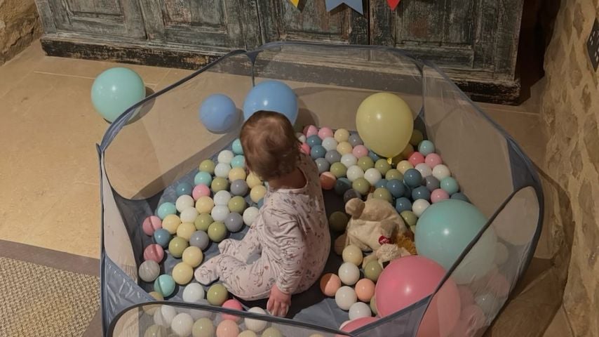 Lily Collins Tochter