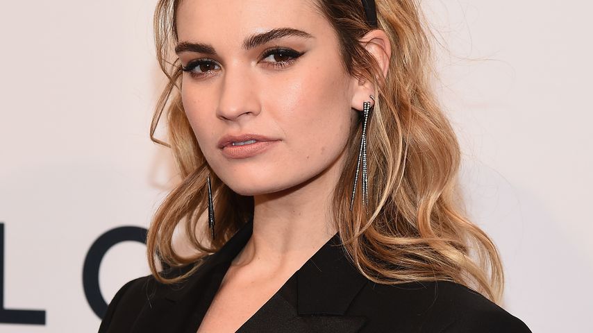 Wegen Fremdknutsch-Eklat: Lily James bekommt Hasskommentare!
