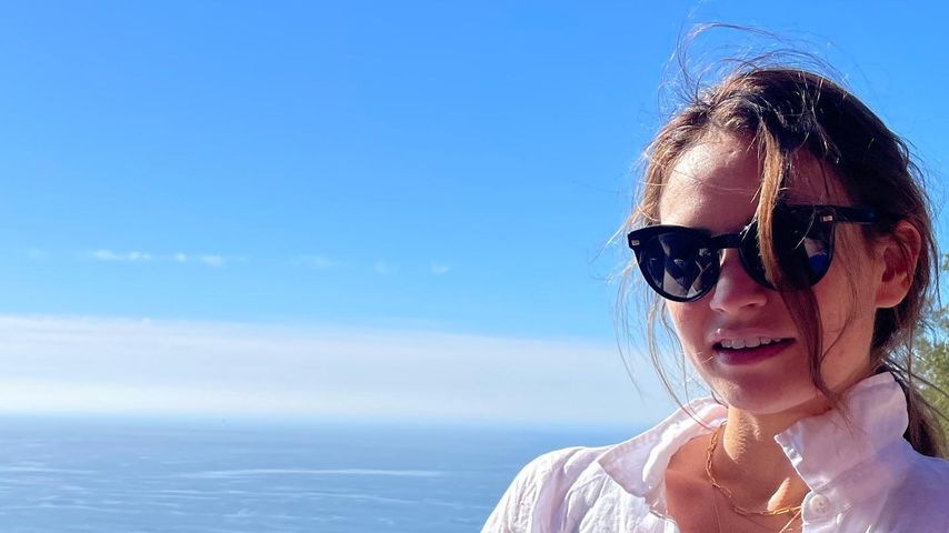 Schauspielerin Lily James im Februar 2022