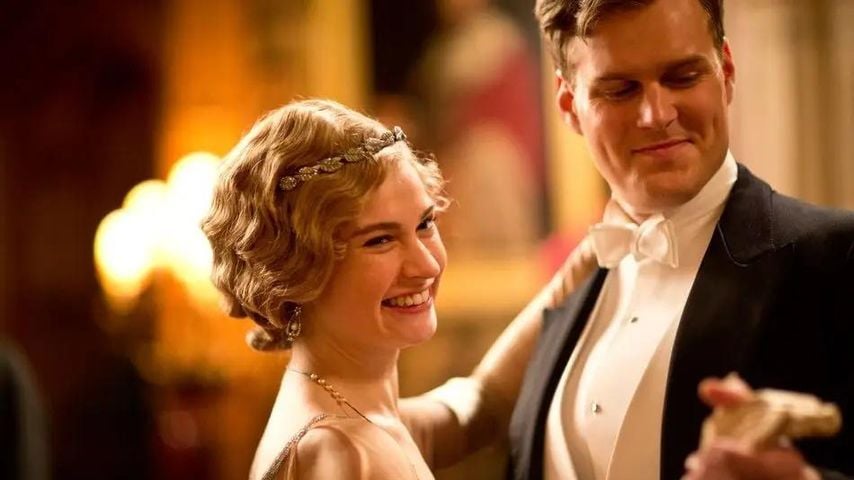 Lily James und Andrew Alexander in einer "Downton Abbey"-Szene