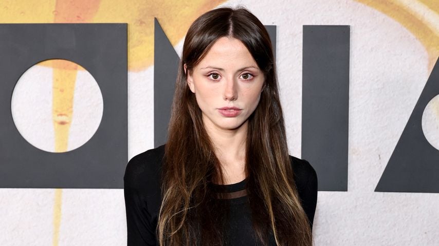 Lily Sheen bei der New-York-Premiere von Focus Features' "Bugonia" im MoMA am 21. Oktober 2025