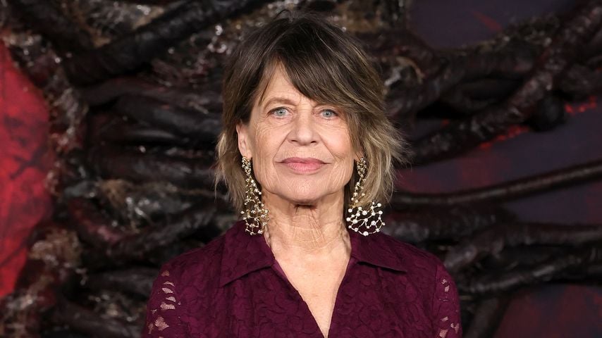 Bei der Premiere von "Stranger Things" Staffel 5 in Los Angeles: Linda Hamilton auf dem roten Teppich