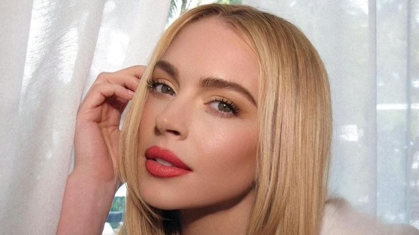 Lindsay Lohan macht ein Selfie im Dezember 2025