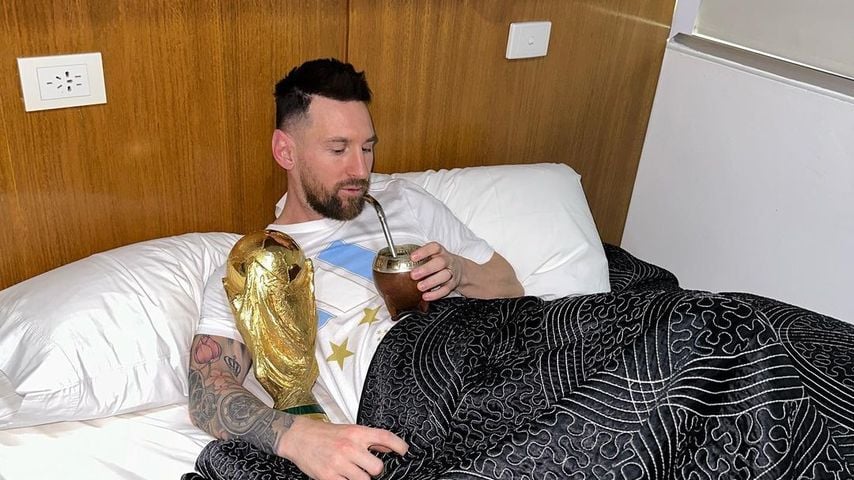 Lionel Messi freut sich über den WM-Sieg 2022 in Katar