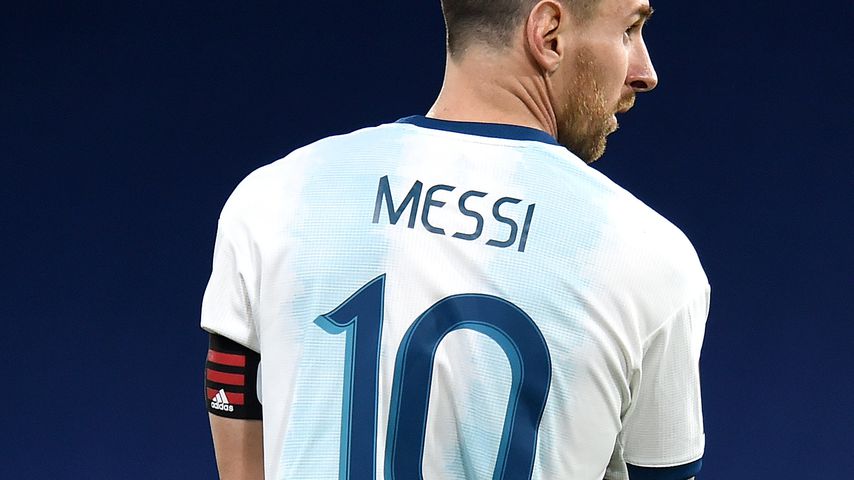 Lionel Messi bei einem Fußballspiel in Buenos Aires im November 2020