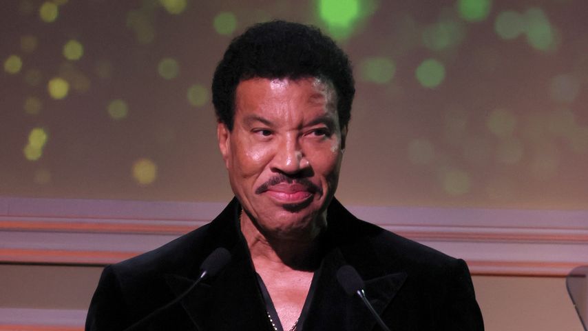Lionel Richie, Sänger