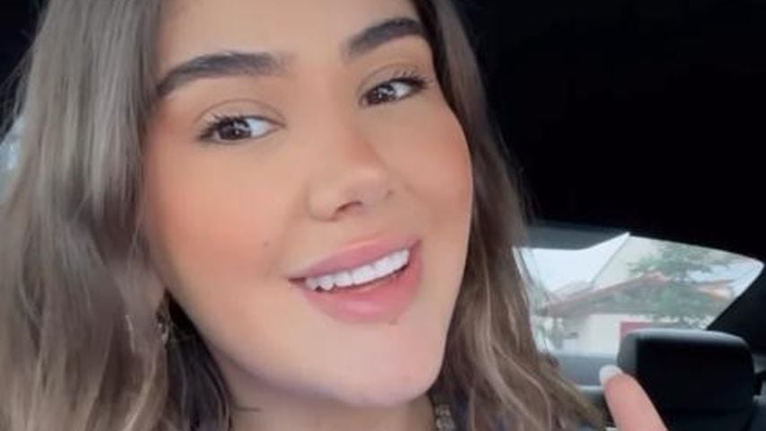 Überglücklich: Lisa Akkaya hat sich die Zähne machen lassen