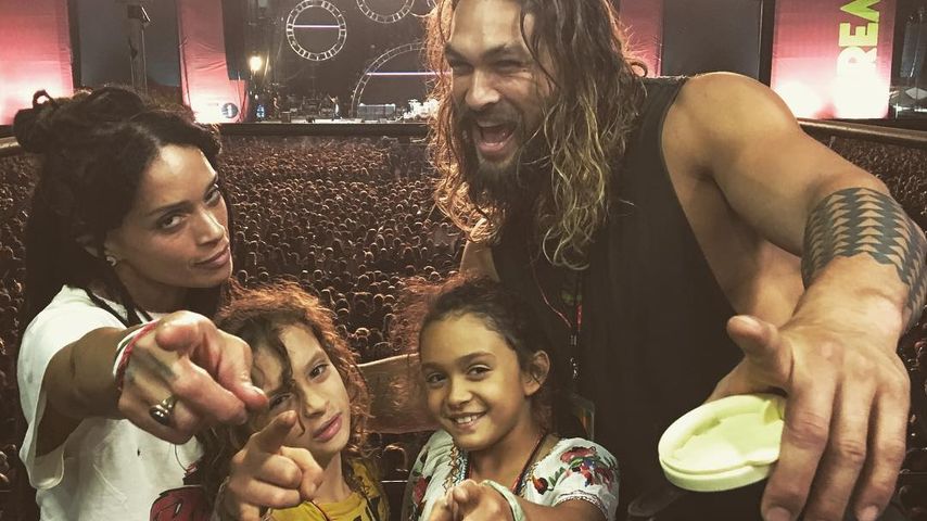 Lisa Bonet und Jason Momoa mit ihren zwei Kids