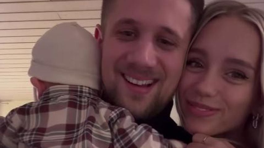 Lisa Mantler und ihr Mann Jonas mit ihrem Baby, Dezember 2024