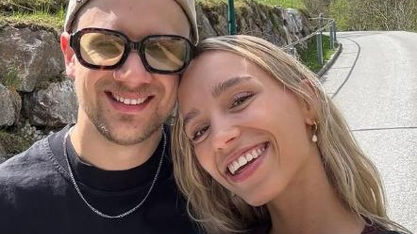 Mit Baby: Lisa Mantler und ihr Mann senden Grüße am 1. Mai