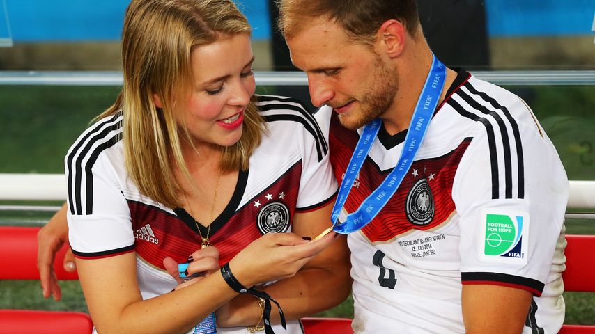 Nach 12 Jahren: Benedikt Höwedes heiratet seine Lisa