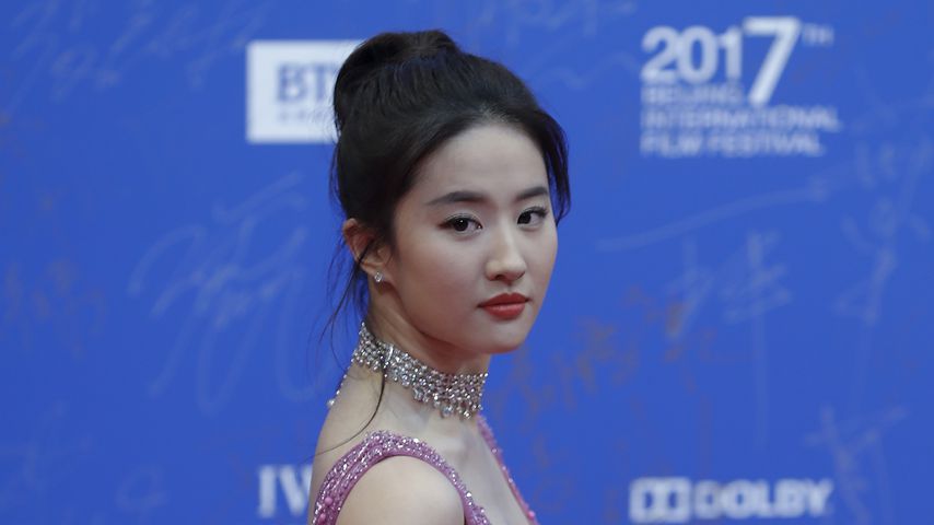 Heftiger Shitstorm gegen "Mulan"-Darstellerin Liu Yifei!