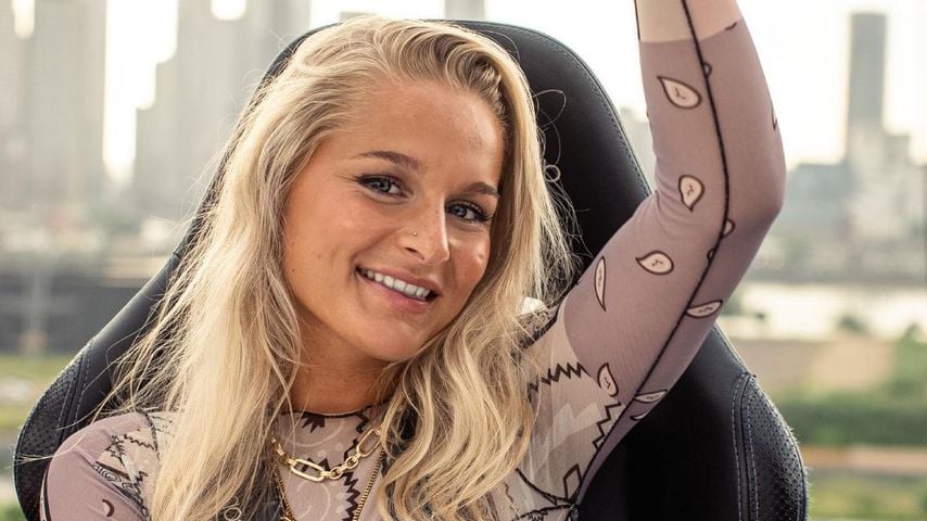 Diese TikTokerin wurde von Straßenmusikerin zum Megastar