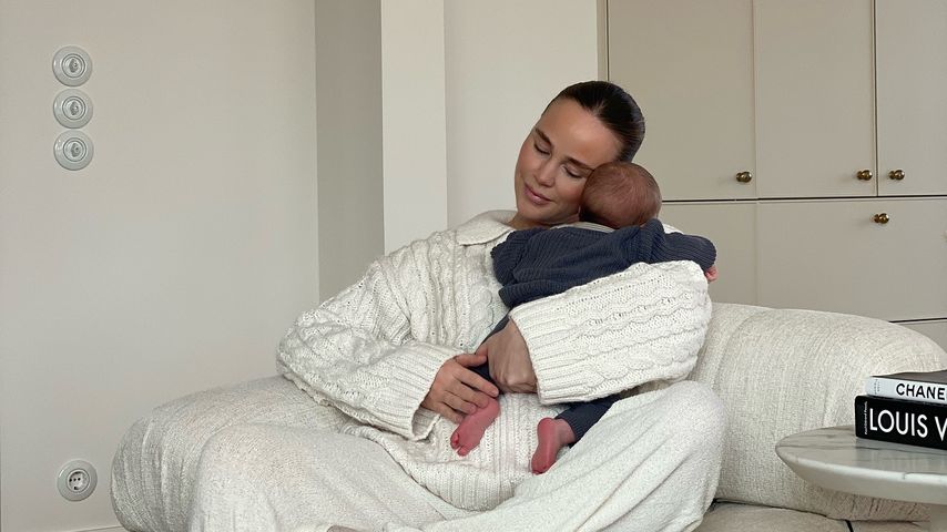 Liz Kaeber und ihr Sohn Loki, Februar 2025