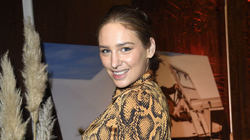Liza Waschke bei der Vernissage von "African Moods" zur Präsentation vom Lambertz Fine Art-Kalender