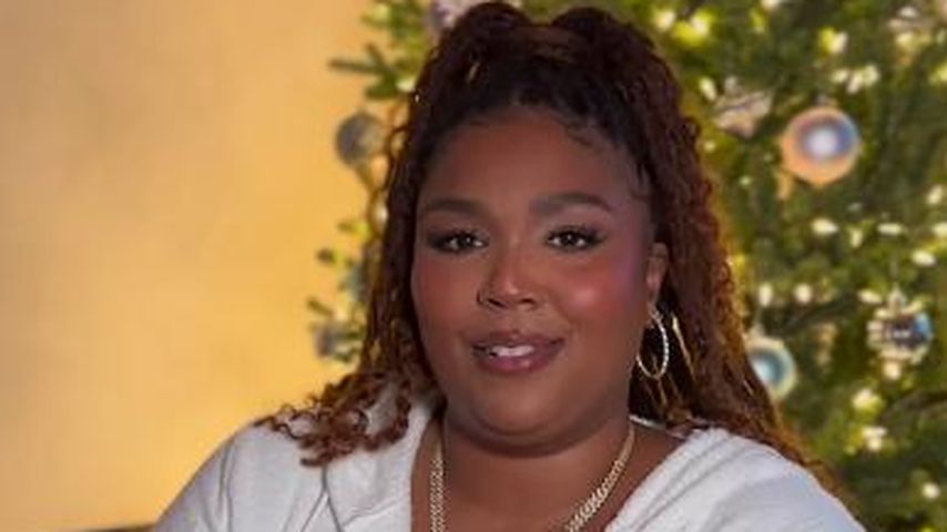Lizzo und Hund Pooka an Heiligabend 2023