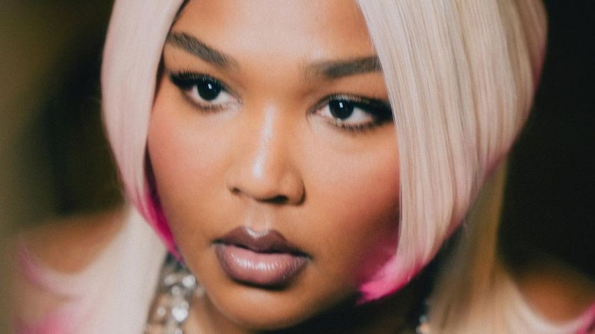 Krasse Veränderung: Lizzo überrascht mit einem blonden Bob