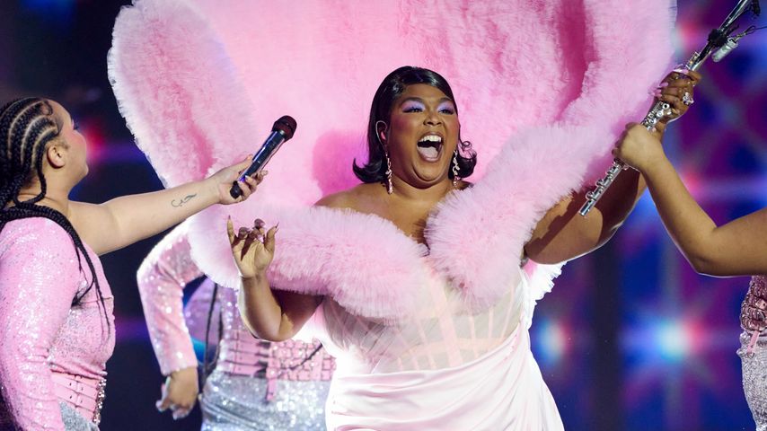 Geständnis: Lizzo performt mit Hangover auf der Bühne!
