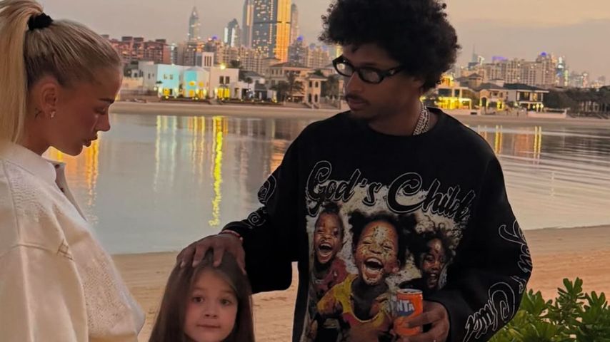 Loredana mit ihrer Tochter Hana und ihrem Partner Karim Adeyemi