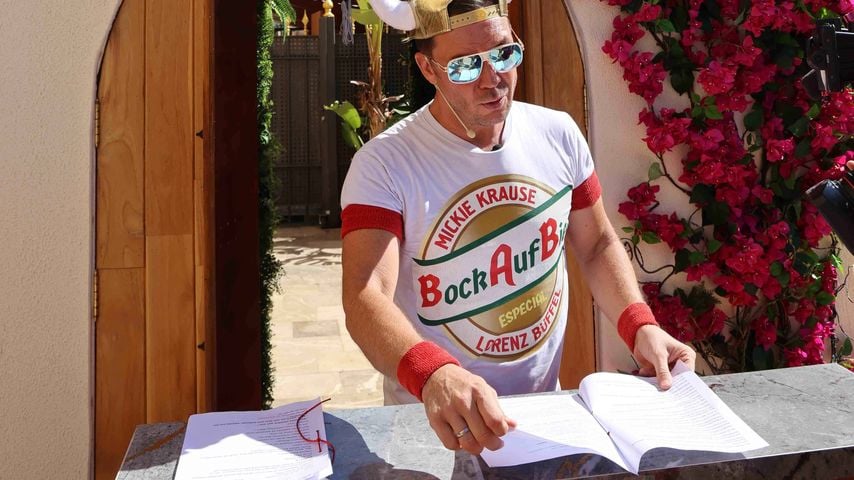 Lorenz Büffel eröffnet mit Stefan Scheichl-Gierten die "Büffels Mega Chapel" im Megapark auf Mallorca