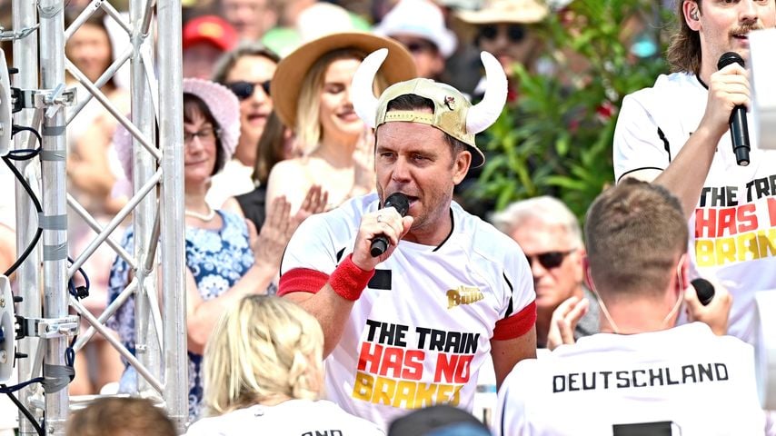 Lorenz Büffel beim ZDF-Fernsehgarten in Mainz am 21.06.2026