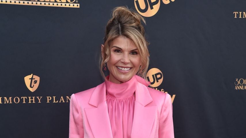 Nach College-Skandal: Lori Loughlin erstmals bei Awardshow!
