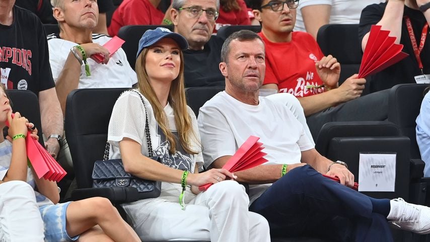 Lothar Matthäus und Theresa Sommer verfolgen Spiel 5 des BBL-Finales FC Bayern München gegen Alba Berlin in München