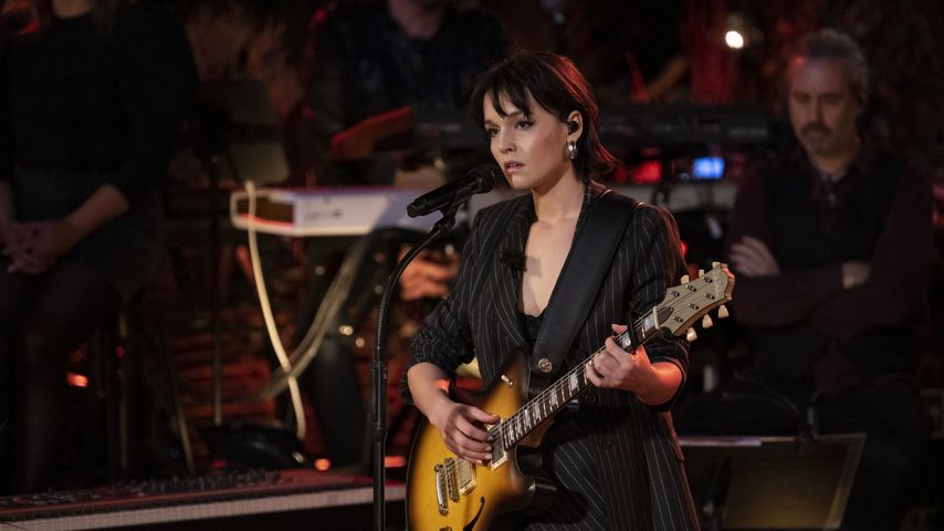 Lotte, Singer-Songwriterin