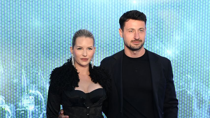 Lottie Moss feiert Red-Carpet-Debüt mit neuem Freund Themy