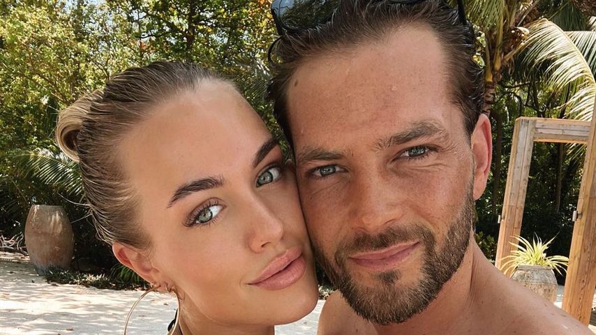 Lottie Tomlinson und Lewis Burton im März 2023