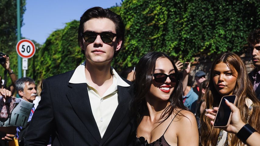Louis Partridge und Olivia Rodrigo