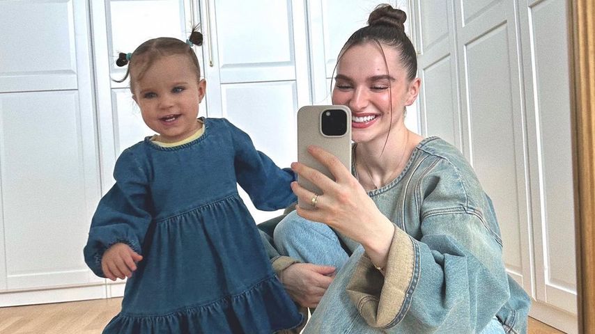 Freut sich Louisa Jindaouis Tochter auf ihr Geschwisterchen?