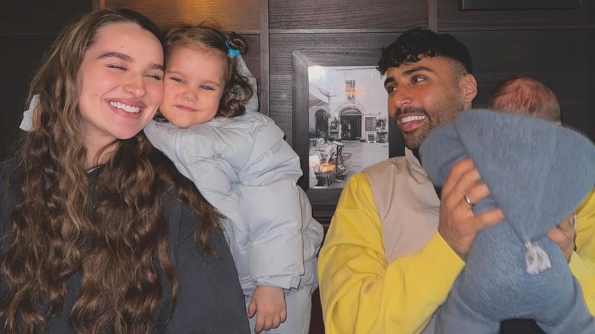 Louisa und Nader Jindaoui mit ihren Kindern Imani und Nidal im April 2024