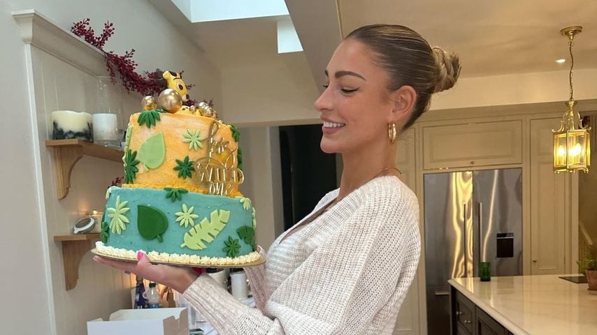 Louise Thompson am Geburtstag ihres Sohnes