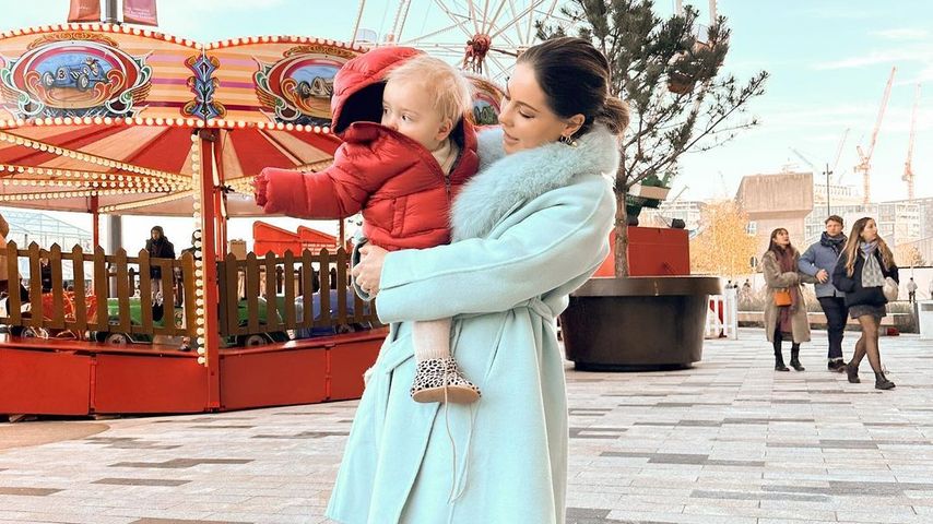 Louise Thompson und ihr Sohn Leo im Dezember 2022
