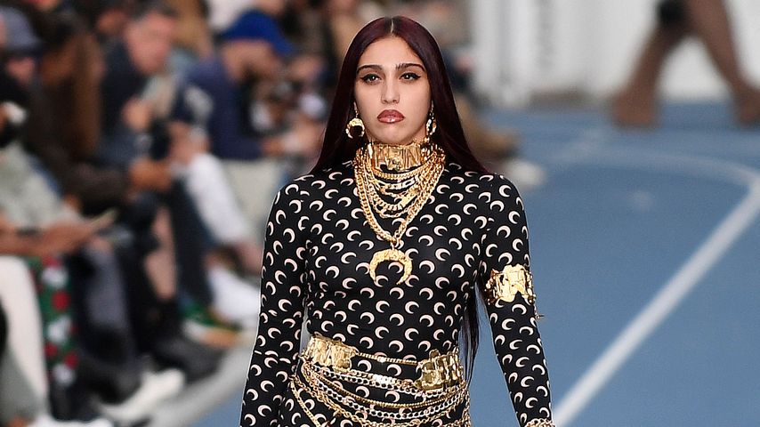 In Paris: Madonnas Tochter Lourdes läuft auf Fashion Week