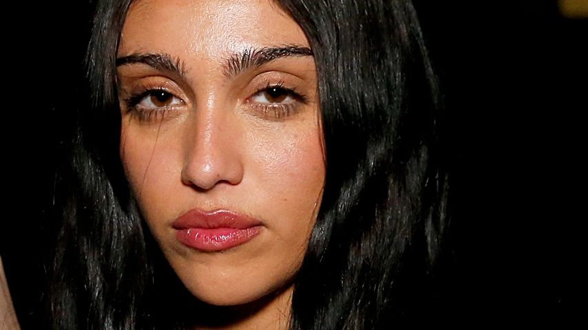 Sexy Musikvideo: Lourdes Leon rekelt sich total hot im Meer