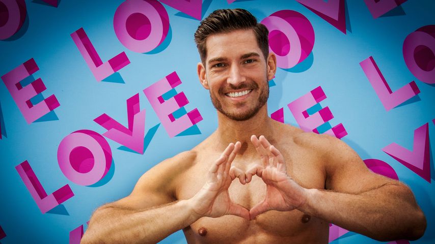 Einsam in der "Love Island"-Villa: Stört es Dauersingle Tom?