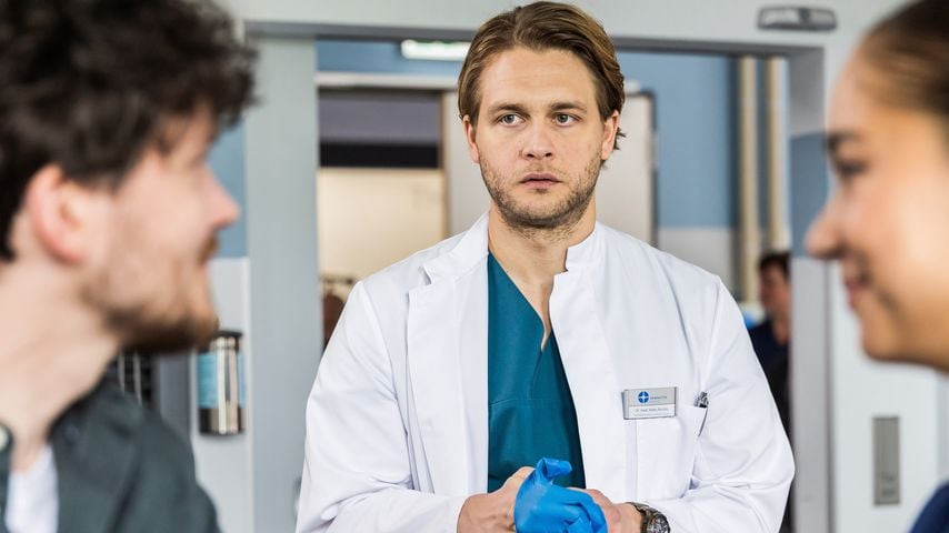Luan Gummich als Dr. Mikko Rantala bei "In aller Freundschaft: Die jungen Ärzte"
