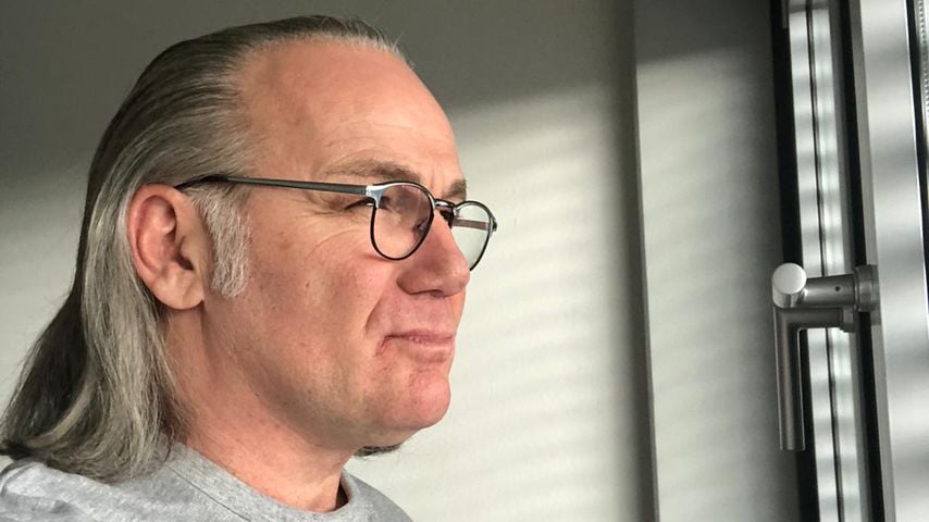 Völlig verändert: "Unter uns"-Luca rasiert sich den Bart ab