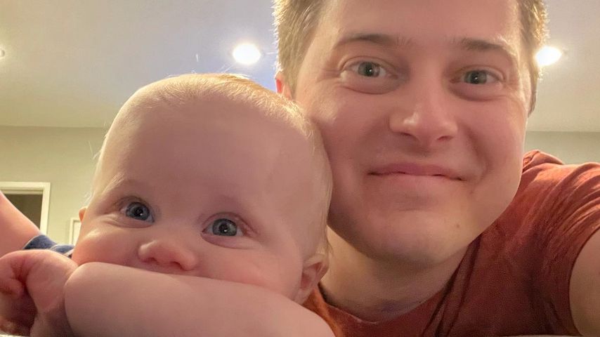 Grinsebacke: Lucas Grabeel beweist seine Onkel-Qualitäten