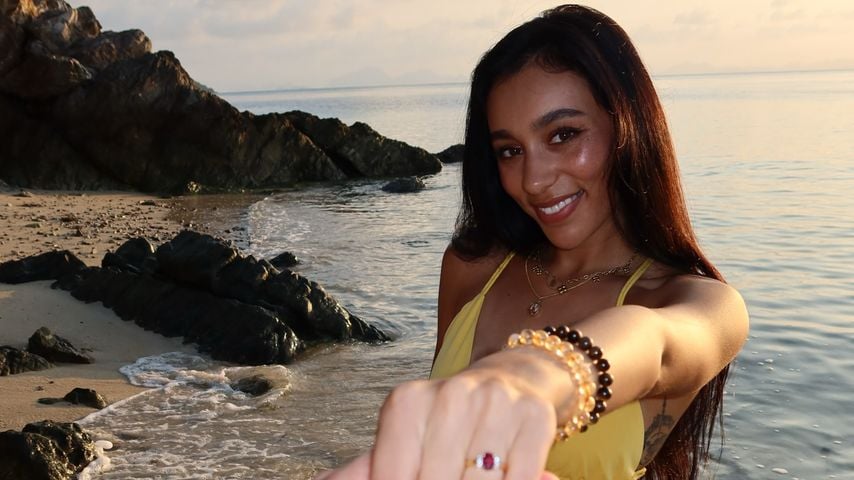 Romantisch: Normalo-Sommerhaus-Lucia und Marc sind verlobt