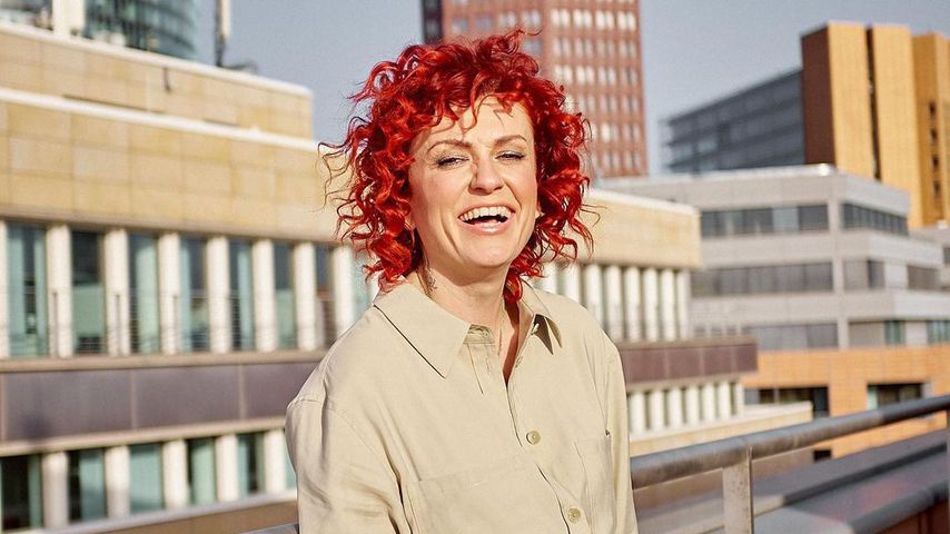 Lucy Diakovska, Sängerin