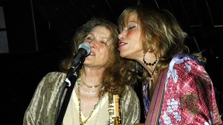 Lucy Simon und ihre Schwester Carly Simon