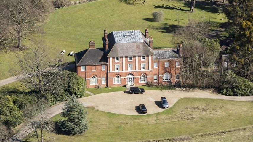 Forest Lodge, ehemals Holly Grove, im Windsor Great Park, fotografiert 2018 von Historic England